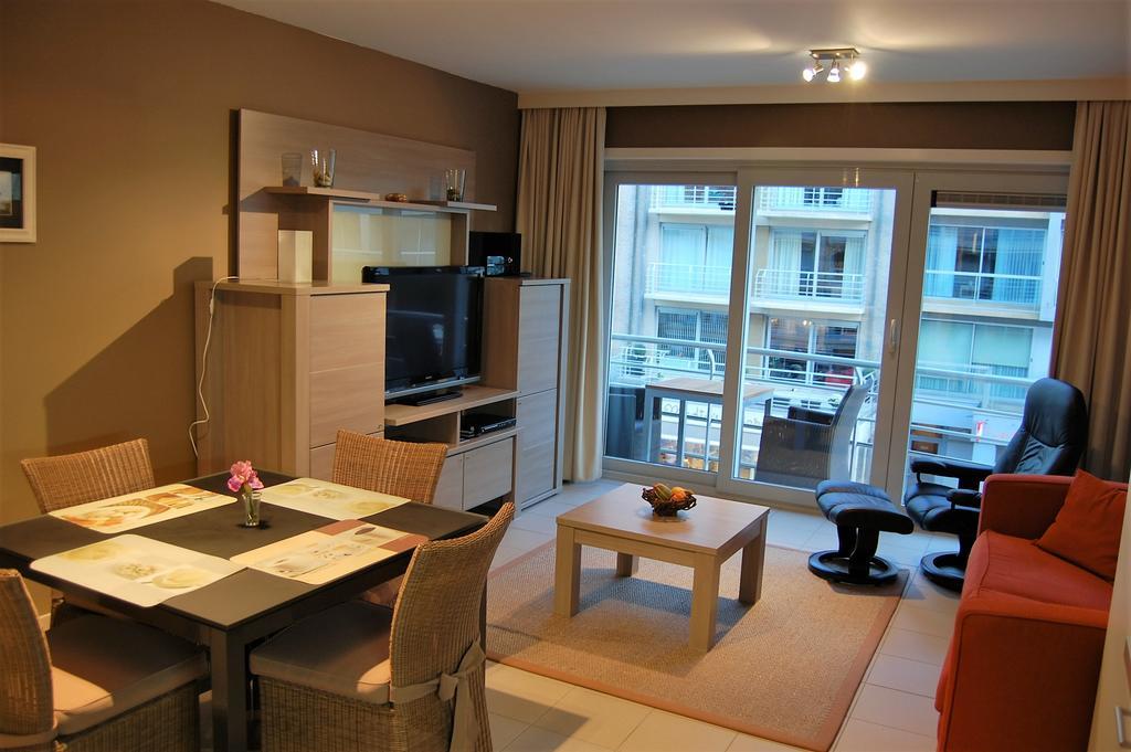 Residentie Hof Van Vlaanderen นิวว์ปอร์ท ภายนอก รูปภาพ
